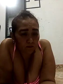 Snapshot of linda_luna29 chatting on September 26, 2025, 12:47 am linda luna29 online show from September 26, 2025, 12:47 am