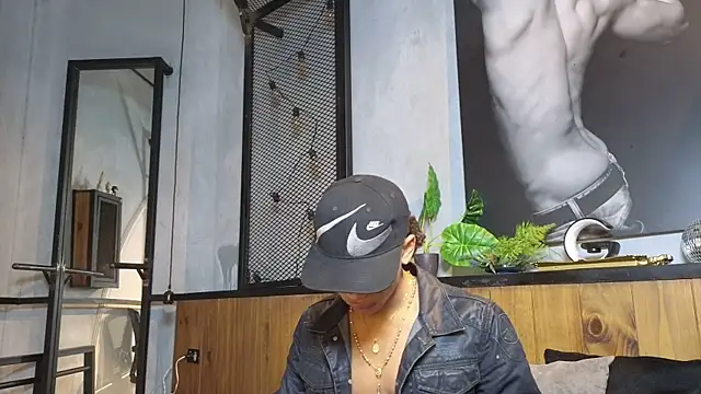 Snapshot of AlanCutee chatting on April 26, 2026, 12:36 pm AlanCutee online show from April 26, 2026, 12:36 pm