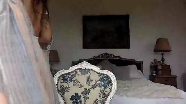 Snapshot of venuslibre chatting on November 30, 2025, 12:42 pm venuslibre online show from November 30, 2025, 12:42 pm