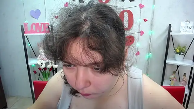 Snapshot of NeonilaLisova chatting on October 18, 2025, 5:32 am NeonilaLisova online show from October 18, 2025, 5:32 am