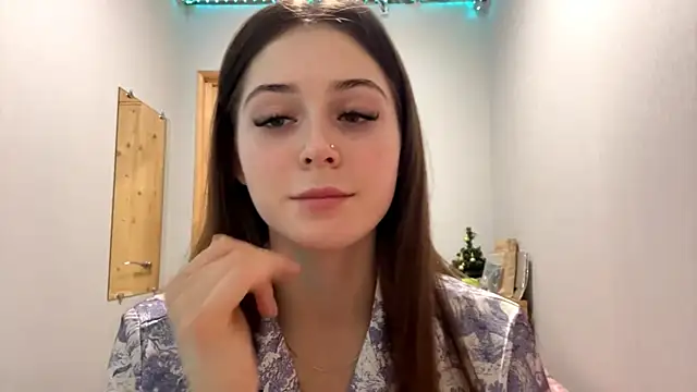 Adel strongwoman online show from January 7, 2026, 7:16 pm