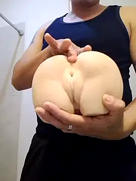 Snapshot of Sanz4200 chatting on November 20, 2025, 4:18 pm Sanz4200 online show from November 20, 2025, 4:18 pm