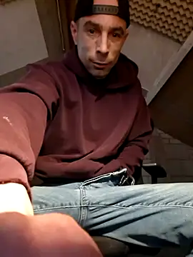 kompiee online show from February 10, 2026, 12:31 pm