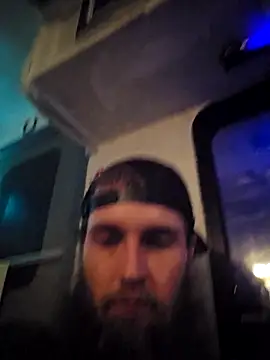 high3ndlowlife online show from May 18, 2026, 3:24 am