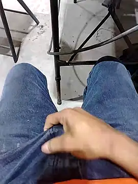 Alaver2587 online show from February 18, 2026, 1:51 pm