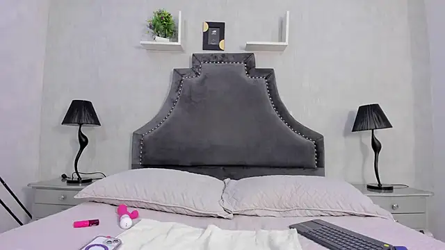 MaluryBlaze online show from September 15, 2025, 9:15 pm