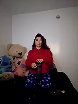 lunnaa  online show from January 14, 2026, 5:13 am