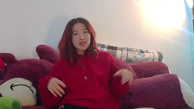 lunnaa  online show from March 6, 2026, 3:25 am