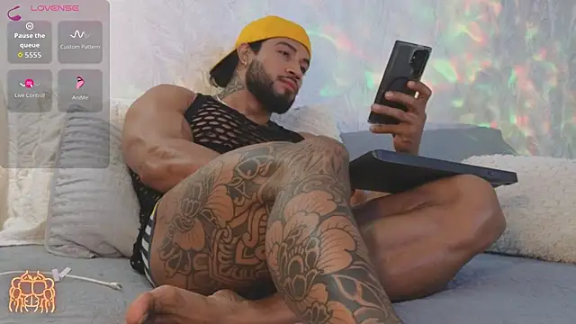 Snapshot of Osher_Cox chatting on February 21, 2026, 1:50 am Osher Cox online show from February 21, 2026, 1:50 am