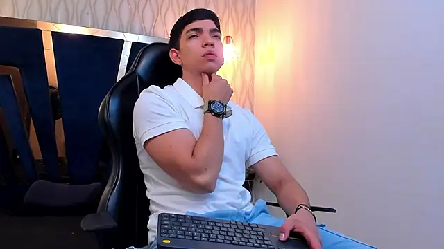 Eryonbradley online show from January 18, 2026, 3:05 pm