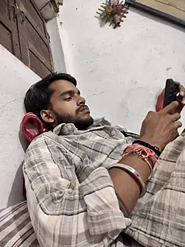 Snapshot of yashuuuu021 chatting on September 24, 2025, 3:37 pm yashuuuu021 online show from September 24, 2025, 3:37 pm