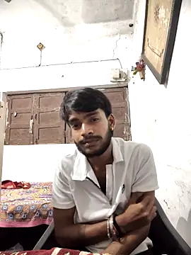 Snapshot of yashuuuu021 chatting on October 3, 2025, 6:27 pm yashuuuu021 online show from October 3, 2025, 6:27 pm