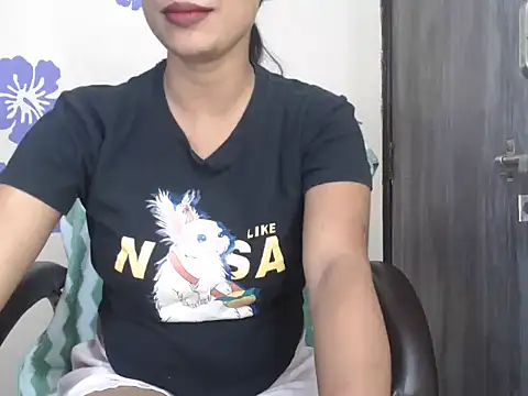 Love-Sex Love online show from December 15, 2025, 8:18 am