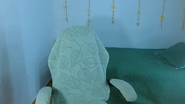 sajecrismaa online show from March 10, 2026, 8:25 pm