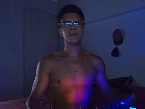 Snapshot of AngelSaloh chatting on December 22, 2025, 12:51 am AngelSaloh online show from December 22, 2025, 12:51 am