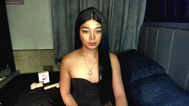 Snapshot of TrinityFucksYou chatting on June 1, 2026, 4:41 pm TrinityFucksYou online show from June 1, 2026, 4:41 pm
