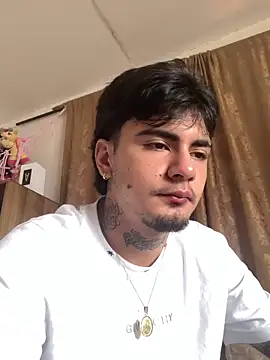 JamesDeker online show from November 28, 2025, 3:14 pm