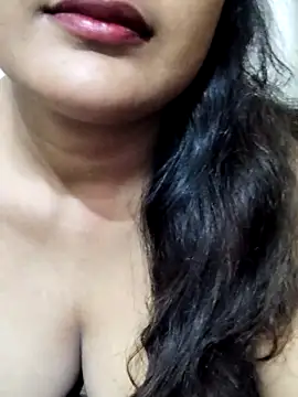 Cute pinkii online show from October 28, 2025, 8:00 pm