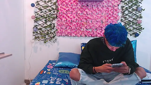 iam lukas   online show from September 10, 2025, 2:55 am