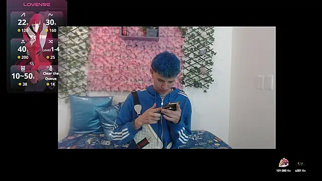 iam lukas   online show from September 23, 2025, 3:09 am