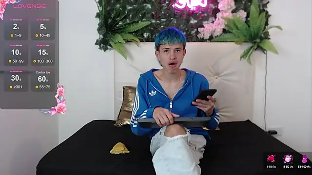 iam lukas   online show from October 5, 2025, 1:26 am