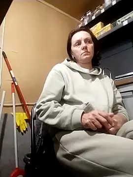 Snapshot of KimmyAghora chatting on September 19, 2025, 11:55 am KimmyAghora online show from September 19, 2025, 11:55 am