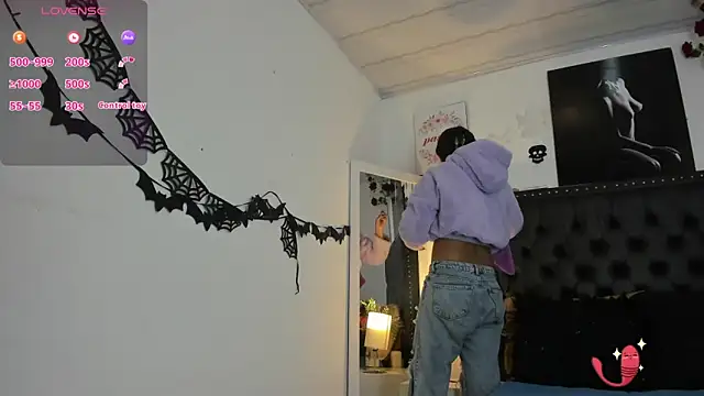 ScarlettVell online show from October 23, 2025, 7:23 pm