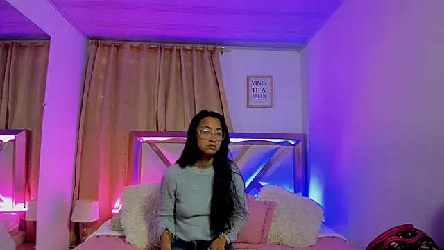 bravepetunia online show from September 23, 2025, 1:03 pm