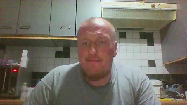 Snapshot of Redraket3600genk chatting on October 16, 2025, 10:44 pm Redraket3600genk online show from October 16, 2025, 10:44 pm