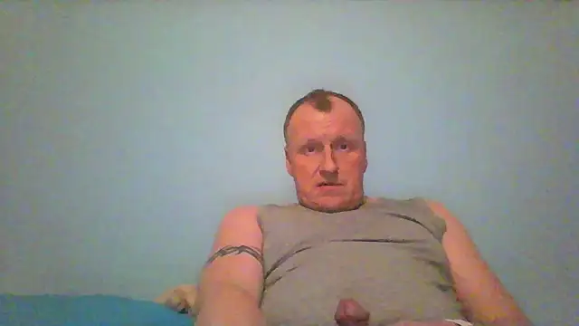 Snapshot of Redraket3600genk chatting on December 17, 2025, 3:23 am Redraket3600genk online show from December 17, 2025, 3:23 am