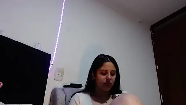 Electraweb 09 online show from October 16, 2025, 1:12 pm