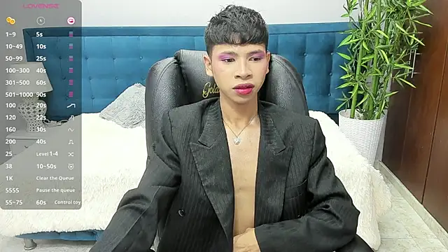 Snapshot of dilan_911 chatting on October 17, 2025, 5:37 pm dilan 911 online show from October 17, 2025, 5:37 pm