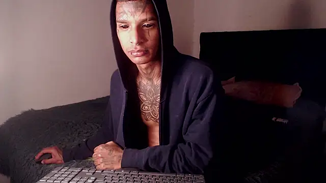 black firex online show from September 21, 2025, 3:13 pm