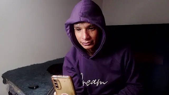 black firex online show from September 24, 2025, 6:33 pm