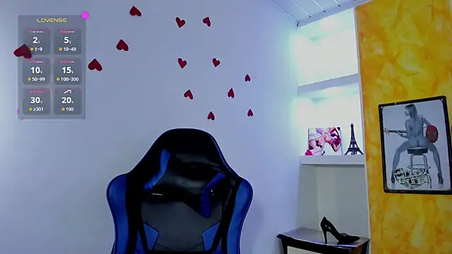 Raven Rouge  online show from March 21, 2026, 7:28 pm