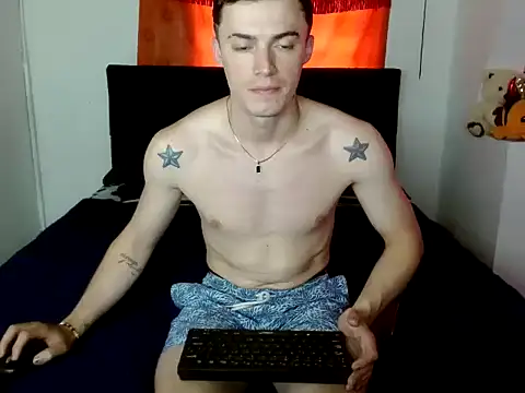 Snapshot of Ken_bigcock77 chatting on September 12, 2025, 6:08 pm Ken bigcock77 online show from September 12, 2025, 6:08 pm