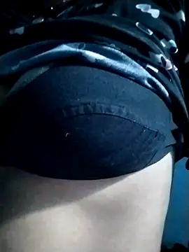 Hot-qwer online show from March 24, 2026, 10:37 pm