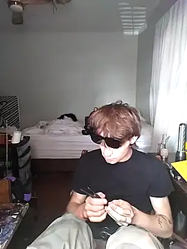 XanderOzzz online show from July 17, 2026, 7:52 pm