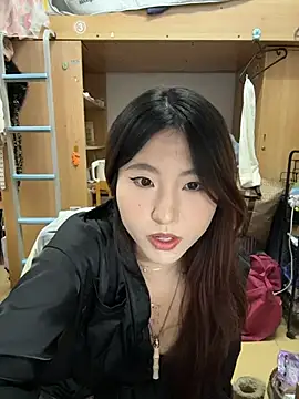 ououlovelove online show from February 1, 2026, 9:02 pm