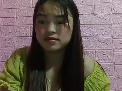 Snapshot of Loc_al chatting on October 12, 2025, 2:21 am Loc al online show from October 12, 2025, 2:21 am