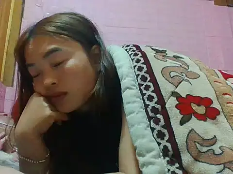 Snapshot of Loc_al chatting on November 27, 2025, 1:24 pm Loc al online show from November 27, 2025, 1:24 pm