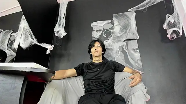 jett savage online show from October 17, 2025, 2:30 pm