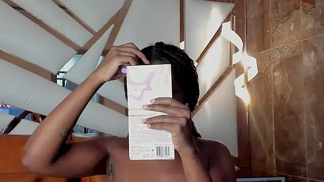 AbbieCyruz online show from November 12, 2025, 8:37 am