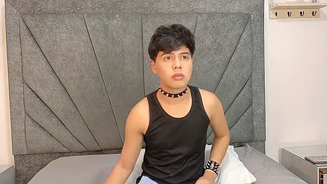 Snapshot of Felipe_Cold chatting on February 11, 2026, 2:27 am Felipe Cold online show from February 11, 2026, 2:27 am