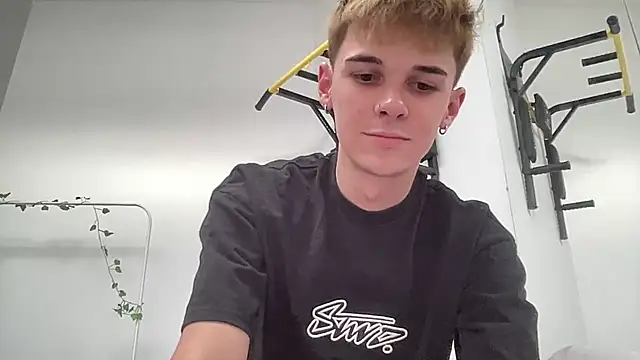 Milk Guy online show from September 15, 2025, 2:39 pm