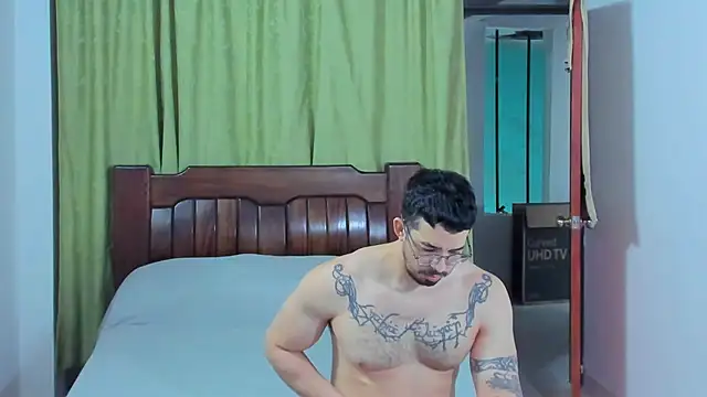 Hunter Hoott online show from January 17, 2026, 11:52 pm