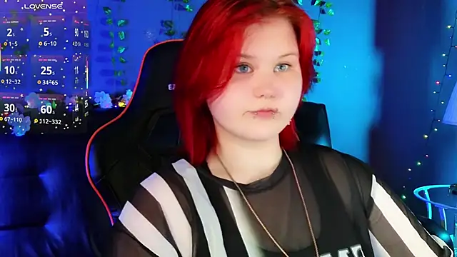 Snapshot of fillisfox_ chatting on September 20, 2025, 3:24 pm fillisfox online show from September 20, 2025, 3:24 pm