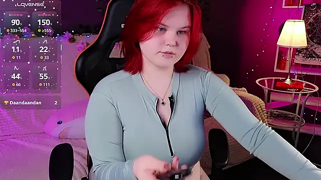 Snapshot of fillisfox_ chatting on October 17, 2025, 4:20 pm fillisfox online show from October 17, 2025, 4:20 pm