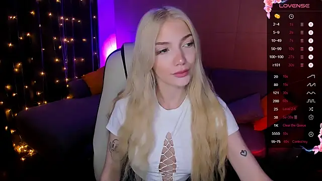 AnyaTaylor  online show from October 16, 2025, 2:34 am