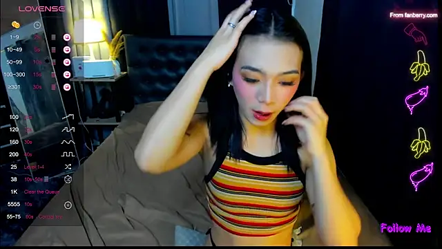 Snapshot of bellamoonlightX chatting on May 8, 2026, 7:46 am bellamoonlightX online show from May 8, 2026, 7:46 am